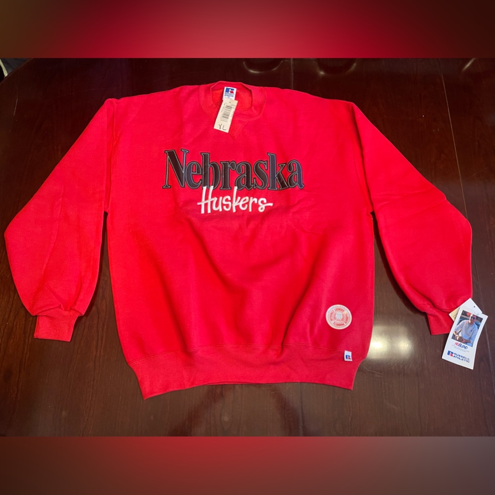 New with tags!! Nebraska Huskers red CREWNECK SWEATSHIRT!!
